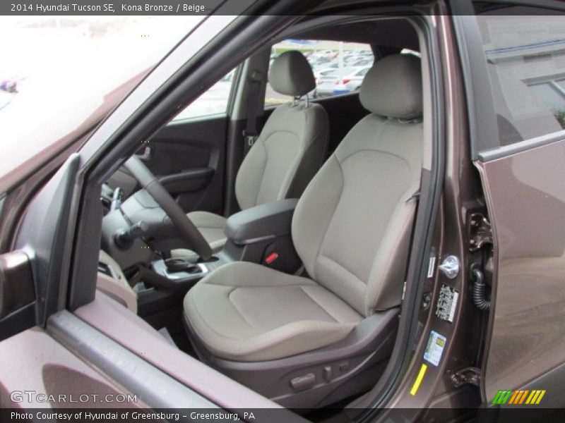 Front Seat of 2014 Tucson SE