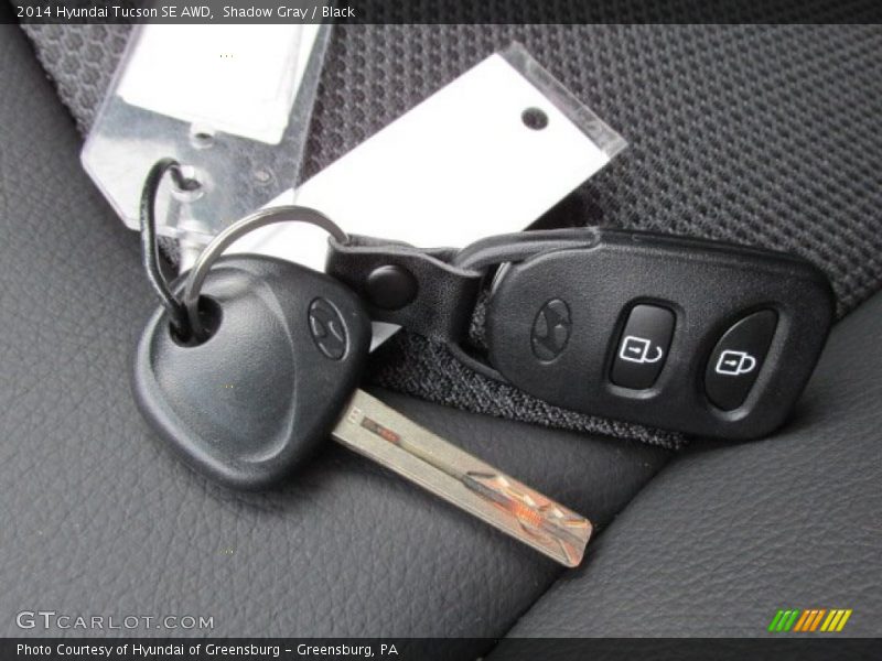 Shadow Gray / Black 2014 Hyundai Tucson SE AWD