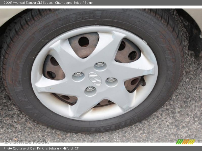 Champagne Beige / Beige 2006 Hyundai Elantra GLS Sedan