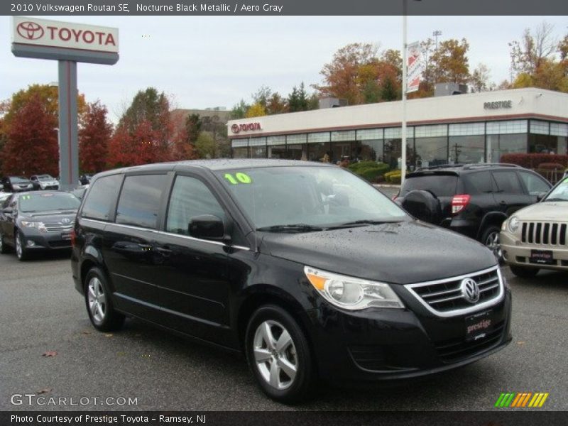 Nocturne Black Metallic / Aero Gray 2010 Volkswagen Routan SE