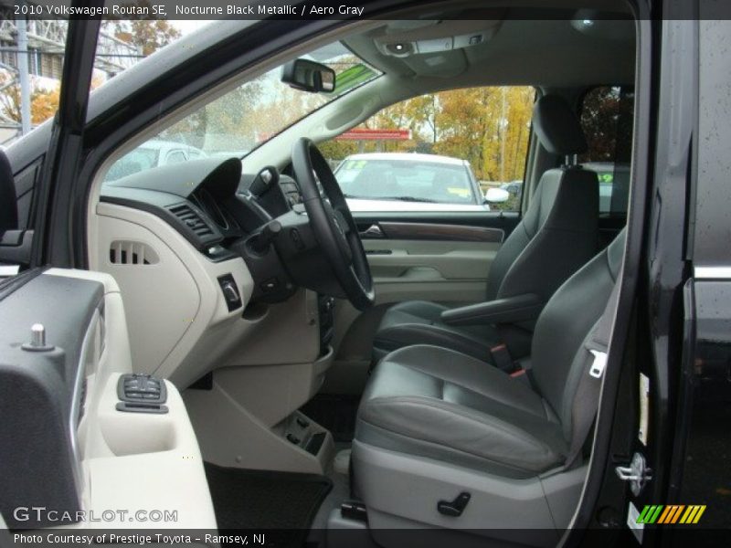 Nocturne Black Metallic / Aero Gray 2010 Volkswagen Routan SE