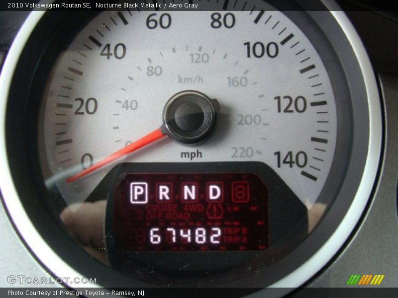 Nocturne Black Metallic / Aero Gray 2010 Volkswagen Routan SE