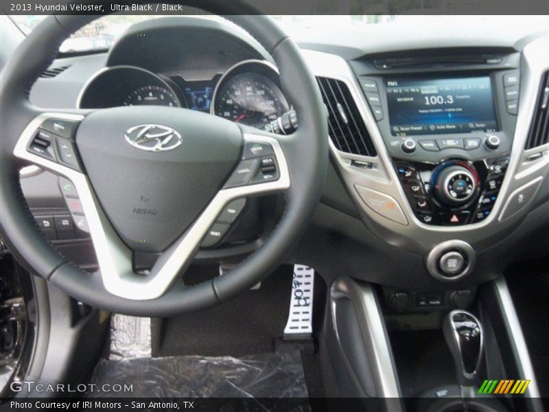 Ultra Black / Black 2013 Hyundai Veloster