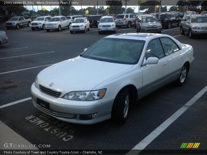 White Diamond Pearl / Ivory 2001 Lexus ES 300