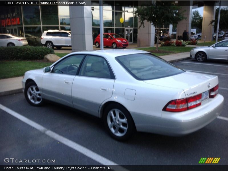 White Diamond Pearl / Ivory 2001 Lexus ES 300