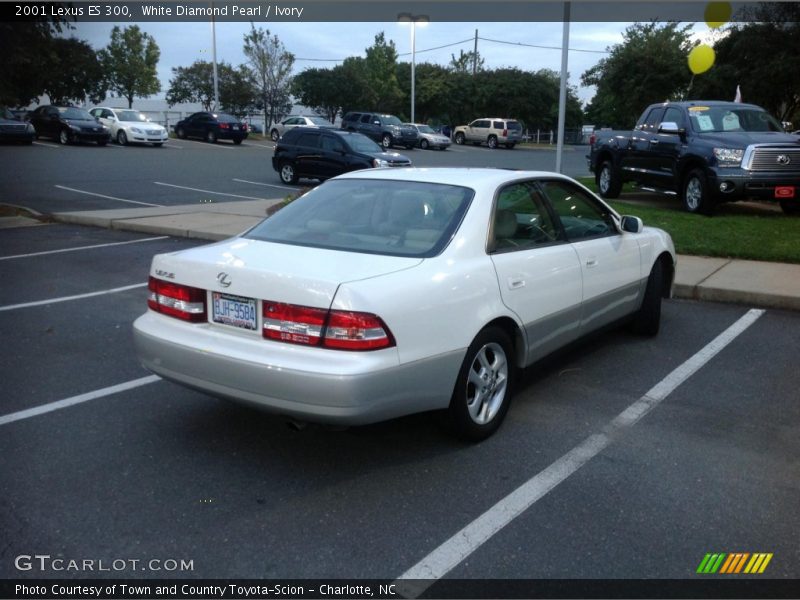 White Diamond Pearl / Ivory 2001 Lexus ES 300