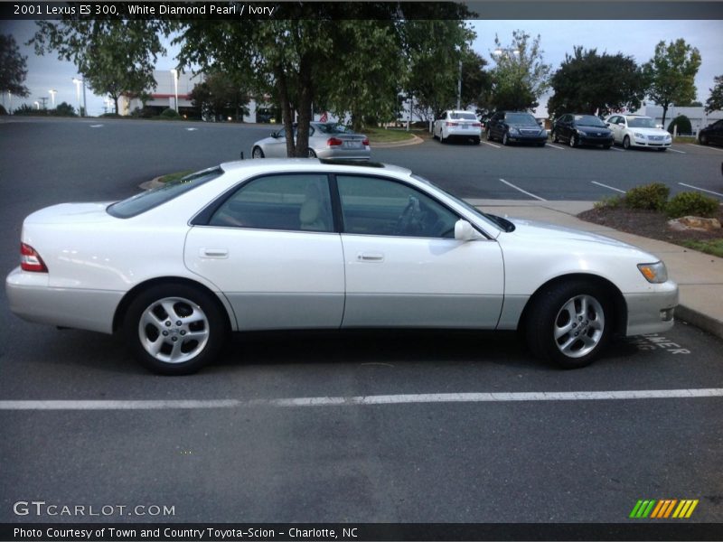 White Diamond Pearl / Ivory 2001 Lexus ES 300