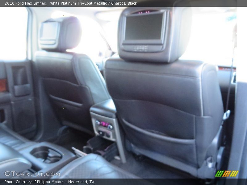 White Platinum Tri-Coat Metallic / Charcoal Black 2010 Ford Flex Limited
