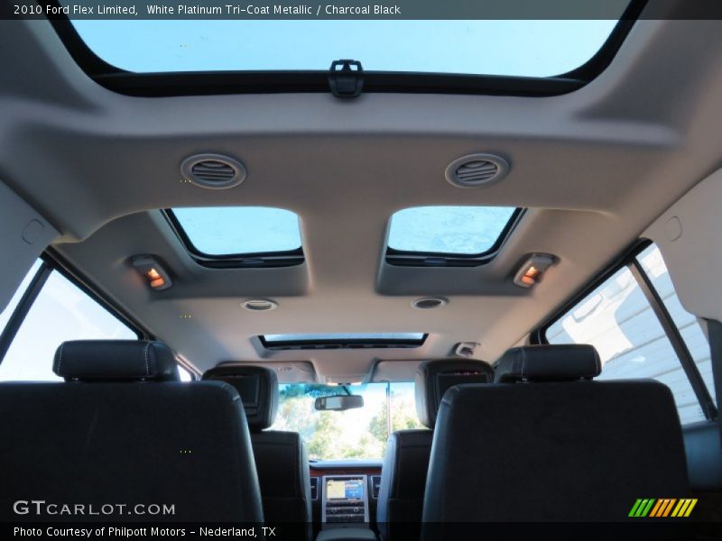 White Platinum Tri-Coat Metallic / Charcoal Black 2010 Ford Flex Limited