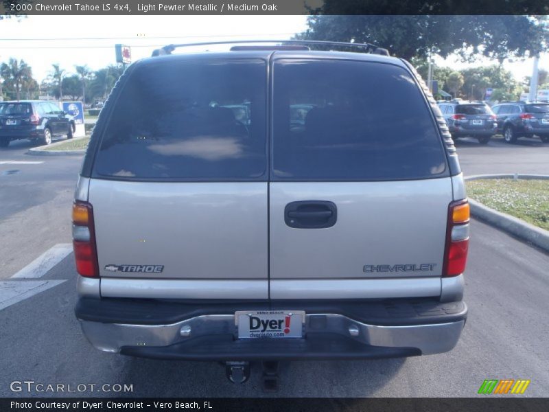 Light Pewter Metallic / Medium Oak 2000 Chevrolet Tahoe LS 4x4