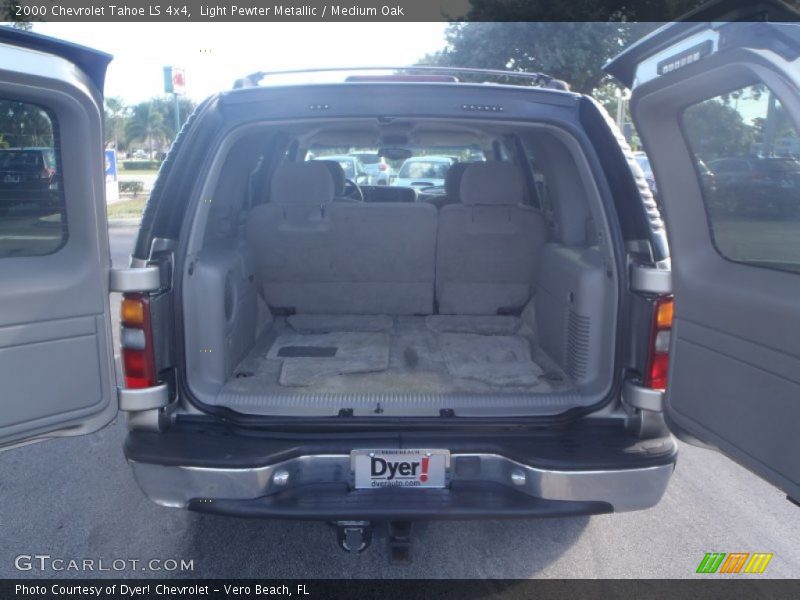 Light Pewter Metallic / Medium Oak 2000 Chevrolet Tahoe LS 4x4
