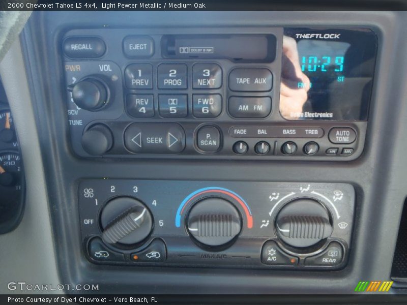 Light Pewter Metallic / Medium Oak 2000 Chevrolet Tahoe LS 4x4