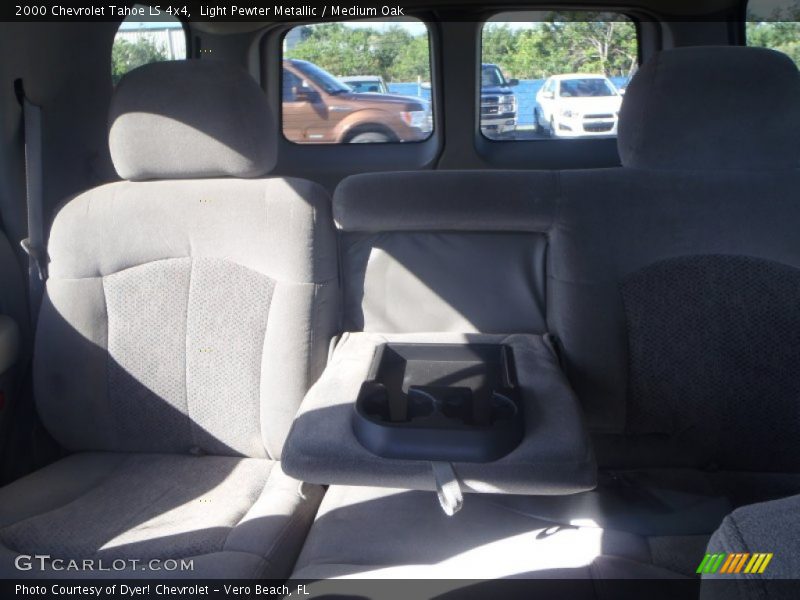 Light Pewter Metallic / Medium Oak 2000 Chevrolet Tahoe LS 4x4