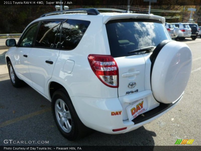 Super White / Ash 2011 Toyota RAV4 I4 4WD