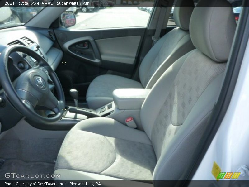 Super White / Ash 2011 Toyota RAV4 I4 4WD