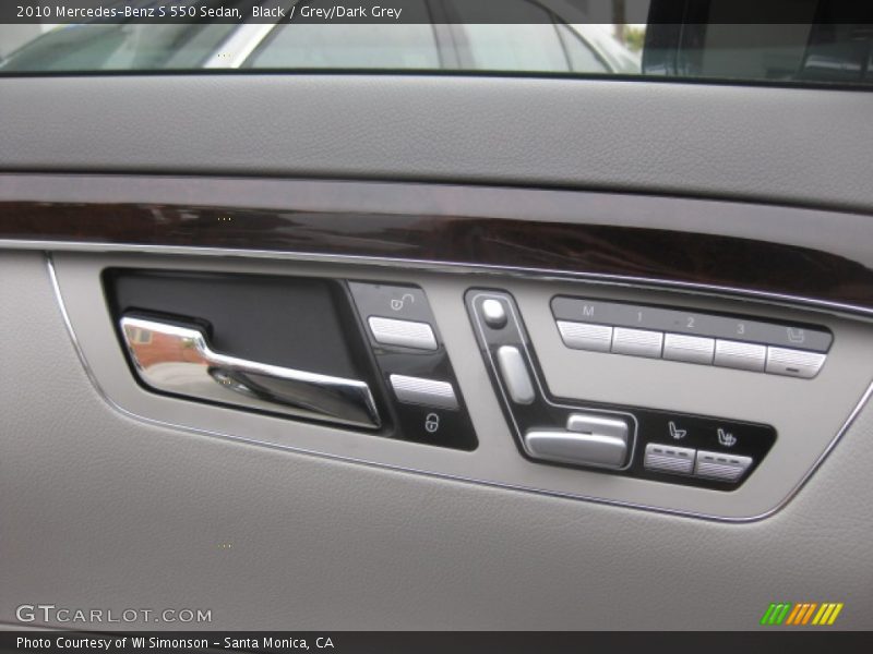 Black / Grey/Dark Grey 2010 Mercedes-Benz S 550 Sedan