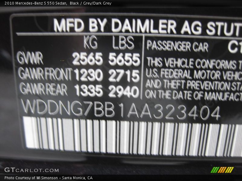Black / Grey/Dark Grey 2010 Mercedes-Benz S 550 Sedan