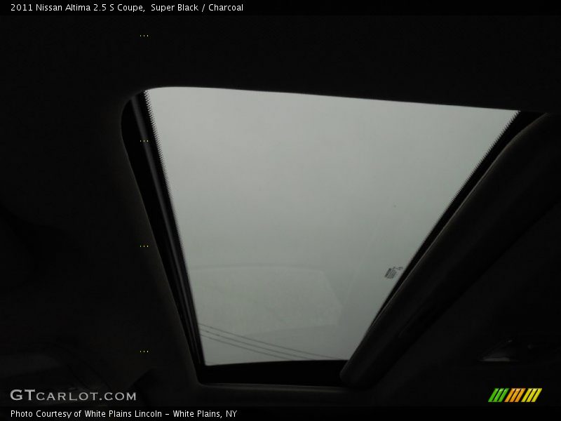 Super Black / Charcoal 2011 Nissan Altima 2.5 S Coupe