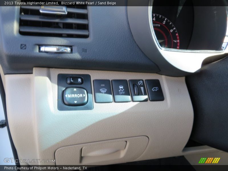 Blizzard White Pearl / Sand Beige 2013 Toyota Highlander Limited