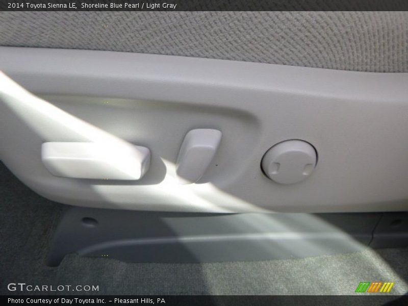 Shoreline Blue Pearl / Light Gray 2014 Toyota Sienna LE