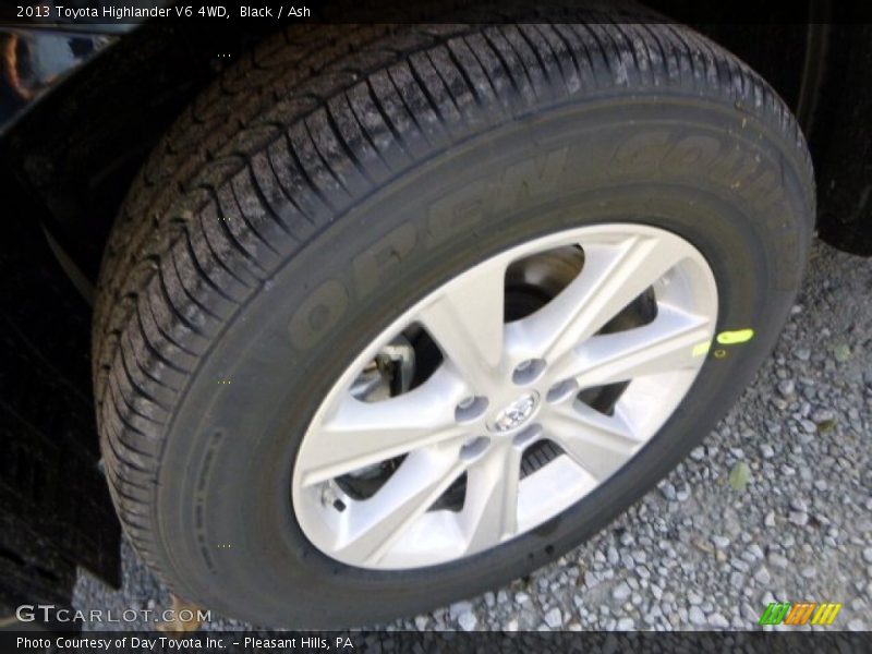 Black / Ash 2013 Toyota Highlander V6 4WD