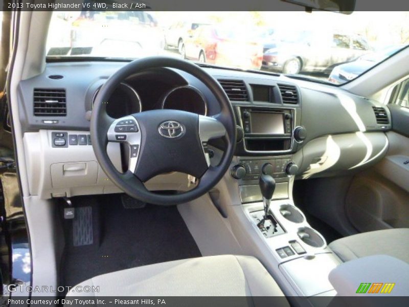 Black / Ash 2013 Toyota Highlander V6 4WD