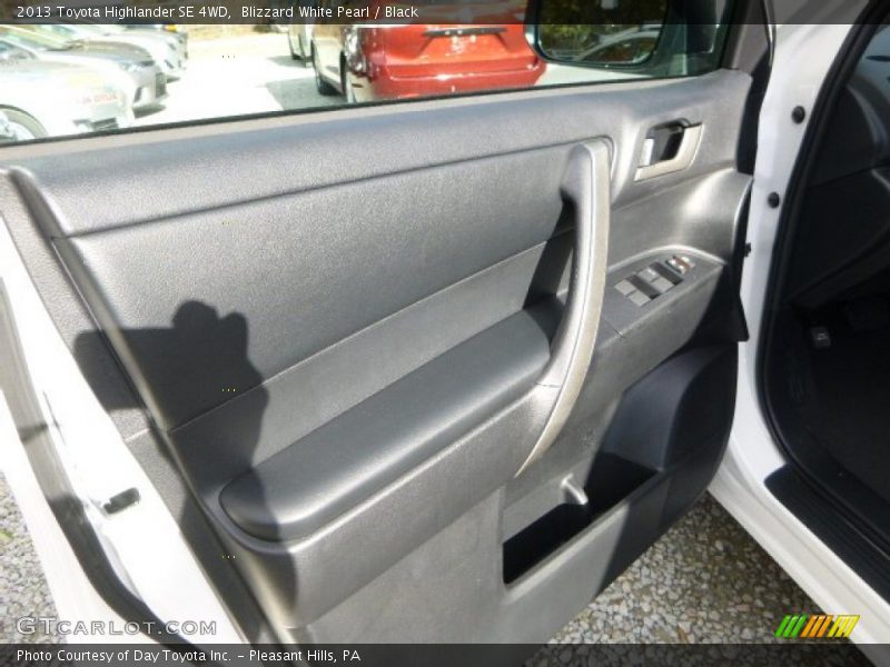 Blizzard White Pearl / Black 2013 Toyota Highlander SE 4WD