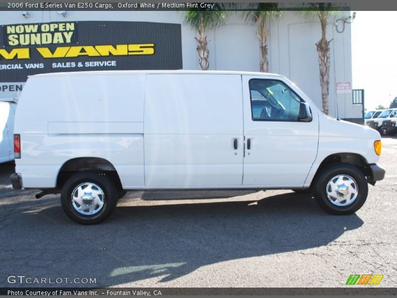 Oxford White / Medium Flint Grey 2006 Ford E Series Van E250 Cargo