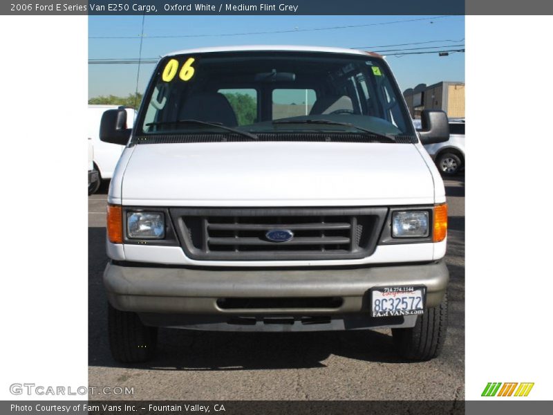 Oxford White / Medium Flint Grey 2006 Ford E Series Van E250 Cargo