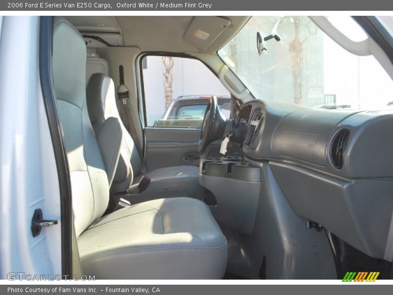 Oxford White / Medium Flint Grey 2006 Ford E Series Van E250 Cargo
