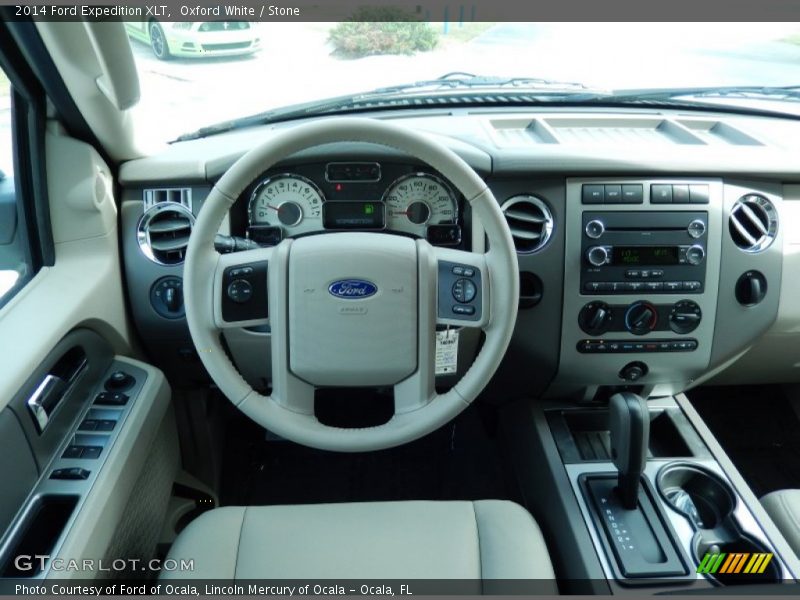 Dashboard of 2014 Expedition XLT