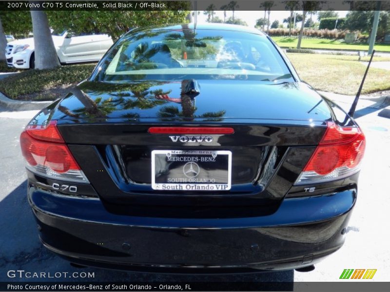 Solid Black / Off-Black 2007 Volvo C70 T5 Convertible