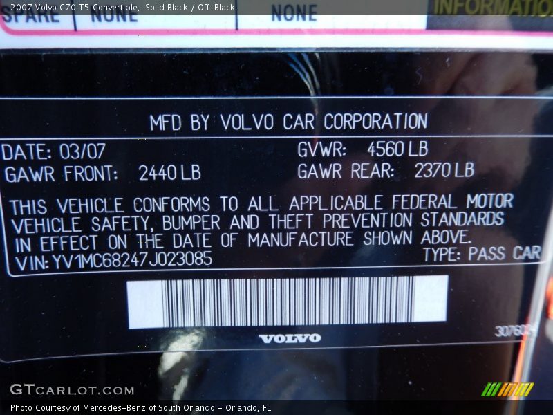 Solid Black / Off-Black 2007 Volvo C70 T5 Convertible