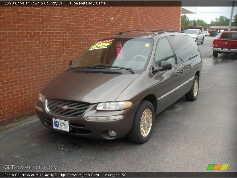 Taupe Metallic / Camel 1998 Chrysler Town & Country LXi