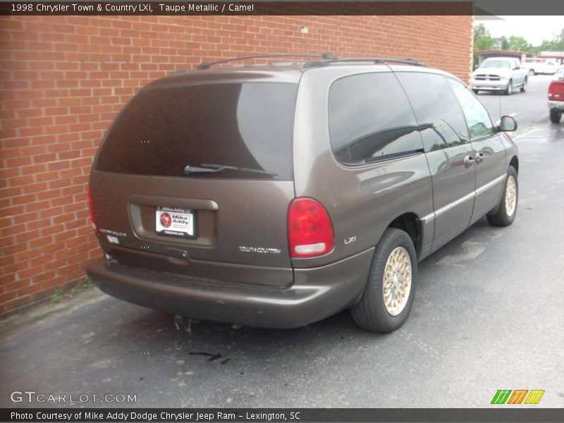 Taupe Metallic / Camel 1998 Chrysler Town & Country LXi