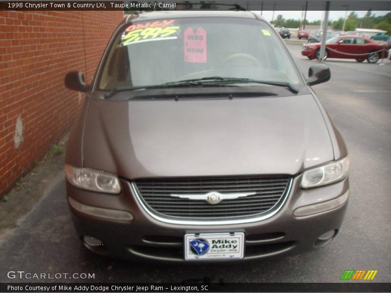 Taupe Metallic / Camel 1998 Chrysler Town & Country LXi