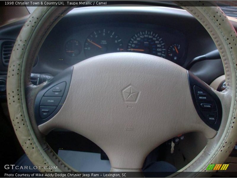 Taupe Metallic / Camel 1998 Chrysler Town & Country LXi