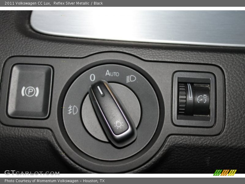 Reflex Silver Metallic / Black 2011 Volkswagen CC Lux