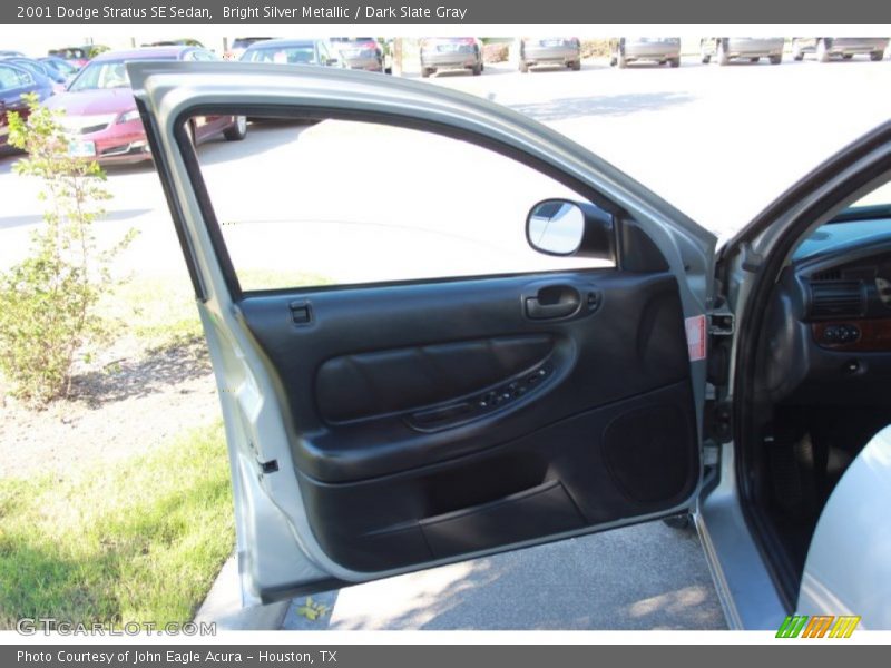 Bright Silver Metallic / Dark Slate Gray 2001 Dodge Stratus SE Sedan