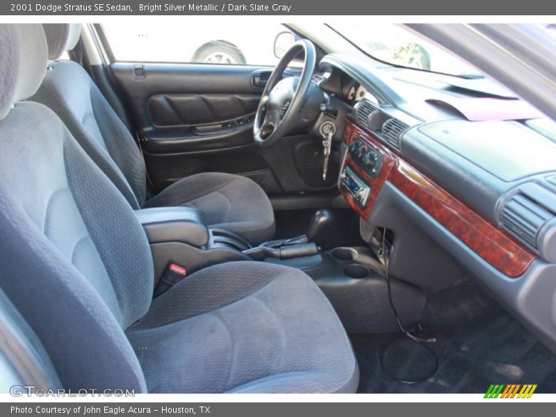 Bright Silver Metallic / Dark Slate Gray 2001 Dodge Stratus SE Sedan