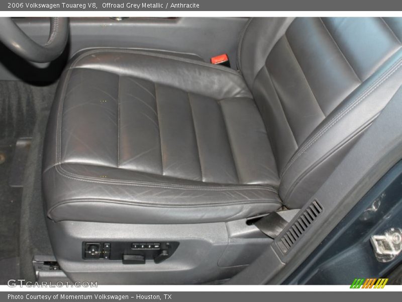 Offroad Grey Metallic / Anthracite 2006 Volkswagen Touareg V8