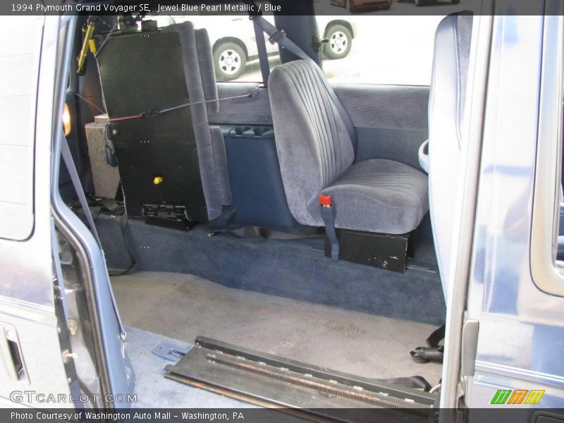 Jewel Blue Pearl Metallic / Blue 1994 Plymouth Grand Voyager SE
