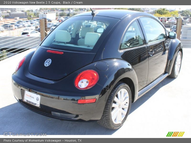 Black / Cream 2010 Volkswagen New Beetle 2.5 Coupe