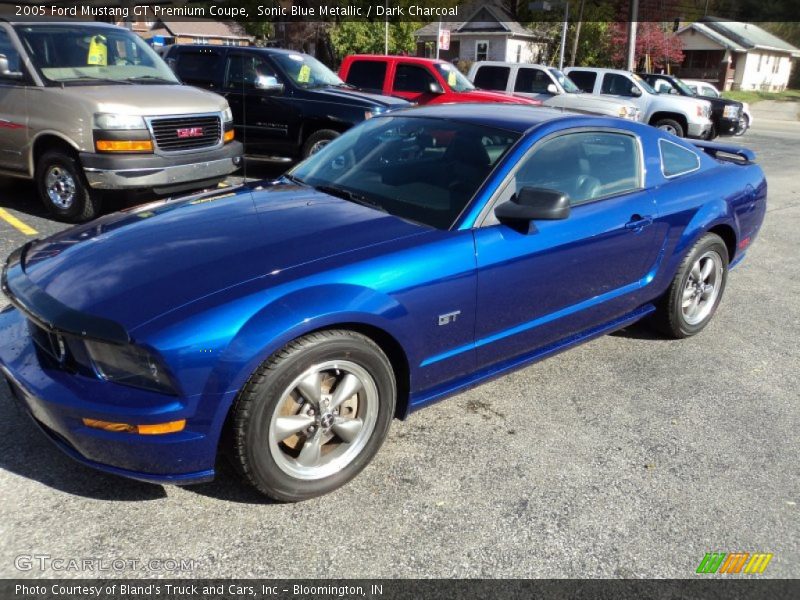 Sonic Blue Metallic / Dark Charcoal 2005 Ford Mustang GT Premium Coupe