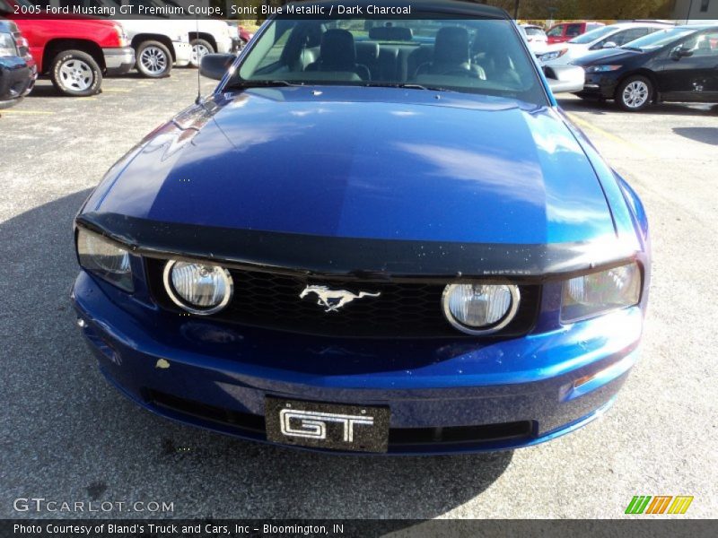 Sonic Blue Metallic / Dark Charcoal 2005 Ford Mustang GT Premium Coupe