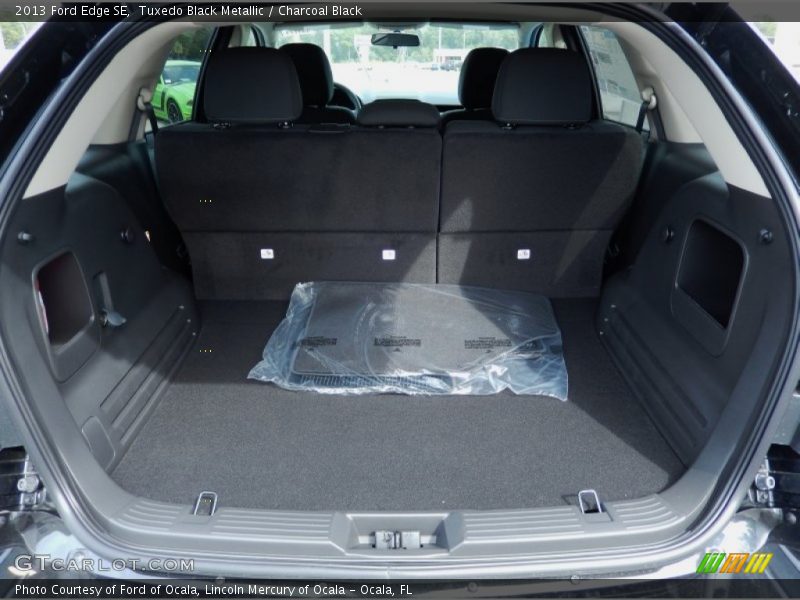 Tuxedo Black Metallic / Charcoal Black 2013 Ford Edge SE