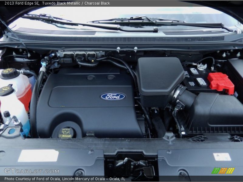 Tuxedo Black Metallic / Charcoal Black 2013 Ford Edge SE