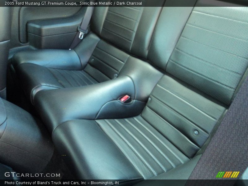 Sonic Blue Metallic / Dark Charcoal 2005 Ford Mustang GT Premium Coupe