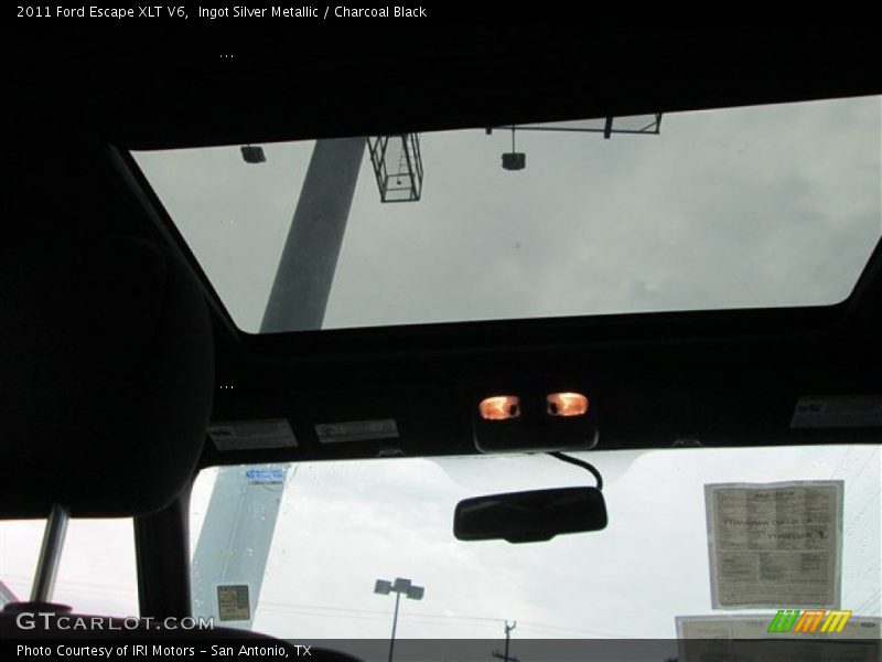 Ingot Silver Metallic / Charcoal Black 2011 Ford Escape XLT V6