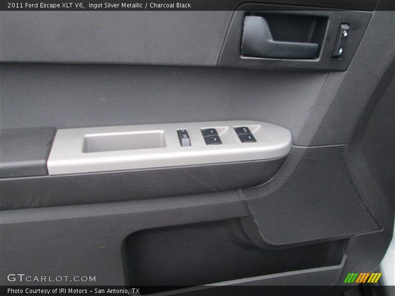 Ingot Silver Metallic / Charcoal Black 2011 Ford Escape XLT V6
